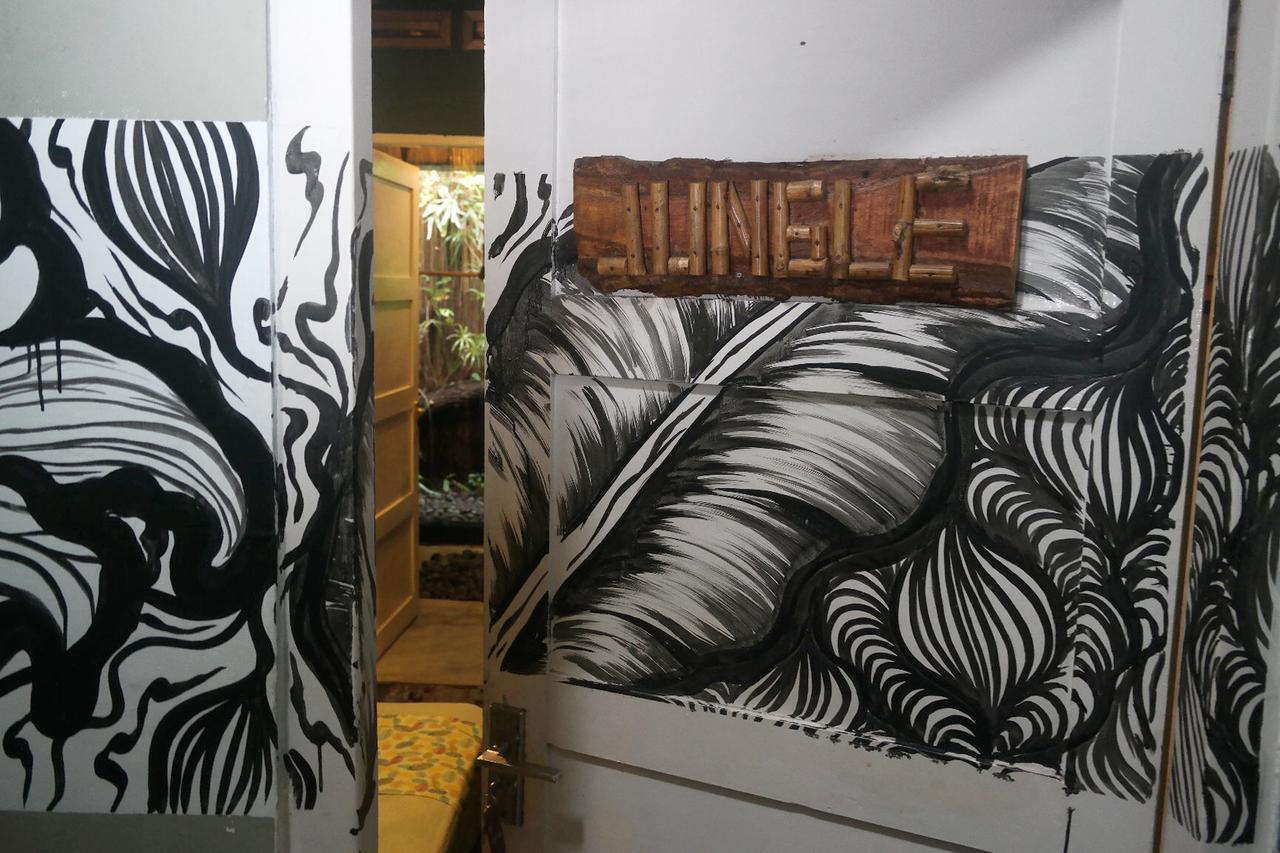 Abrakadabra! Artbnb Yogyakarta Exterior foto