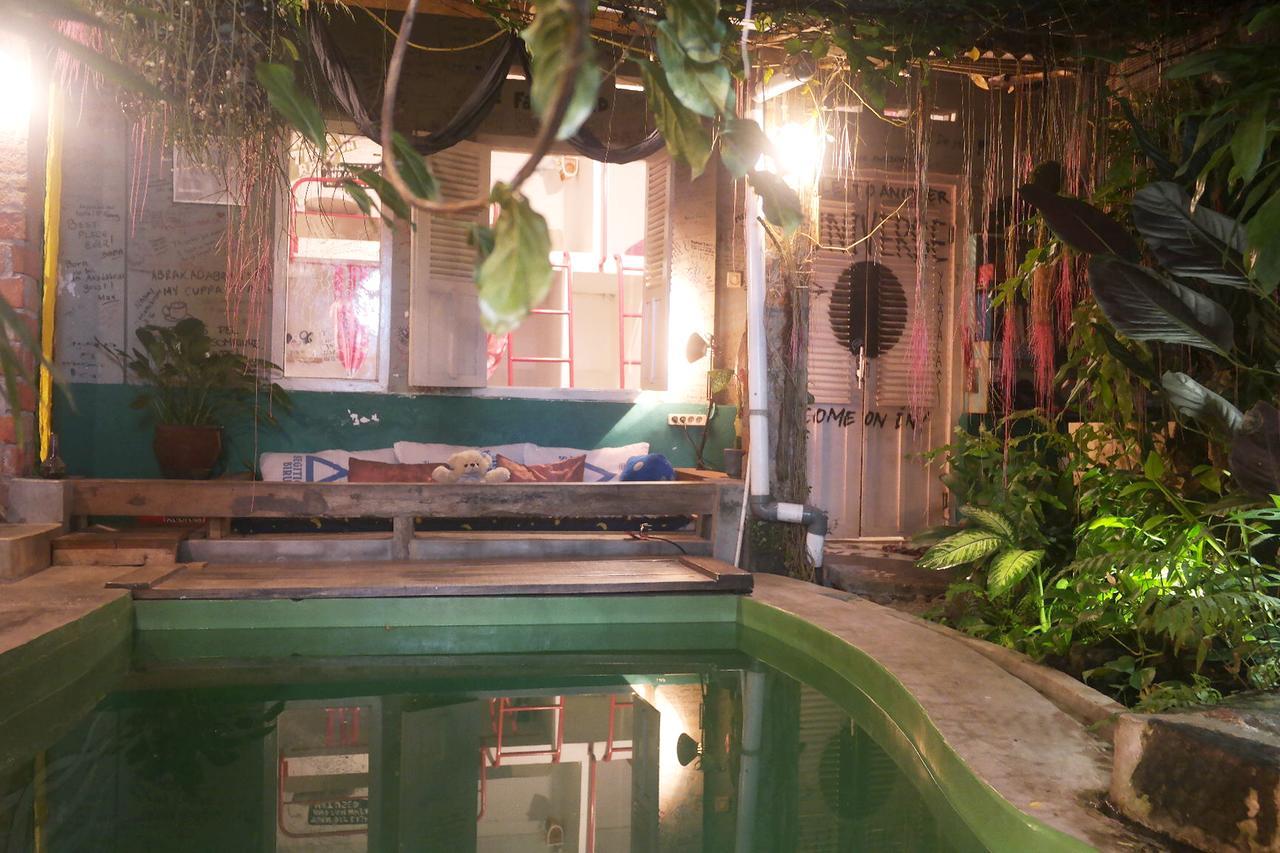 Abrakadabra! Artbnb Yogyakarta Exterior foto
